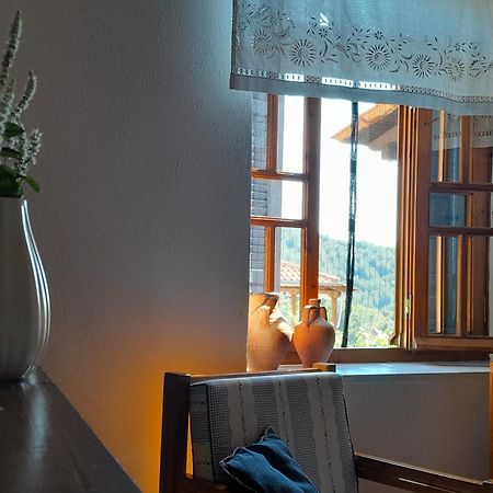 スカラ・ソティロス Athina'S Houseゲストハウス エクステリア 写真
