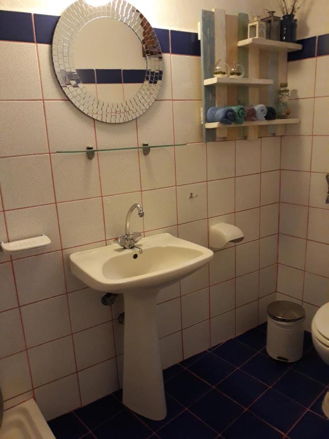 スカラ・ソティロス Athina'S Houseゲストハウス エクステリア 写真